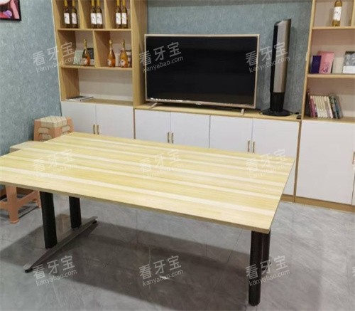 Ϋ�����ı�����ǻ�ڲ�һ��