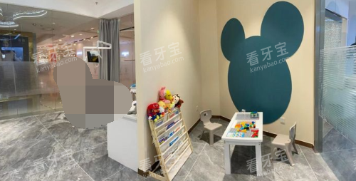 ���ʲ��ƿ˿�ǻ��ͯ������