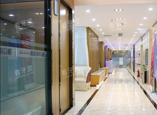 ���ڸ��׷ƶ���ǻ���Ȼ���