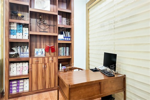 �����߹��ǻ�ڲ�