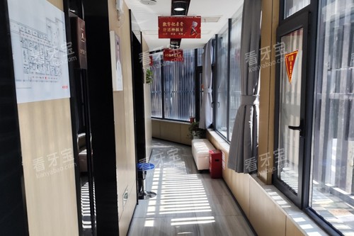 �Ͼ�������ǻ��¥�껷��ͼ