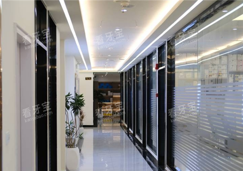 ��ɽ���׿�ǻ���Ȼ���ͼ