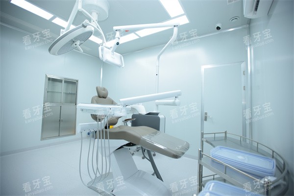 ��ɽ�������Ͽ�ǻ�����һ���