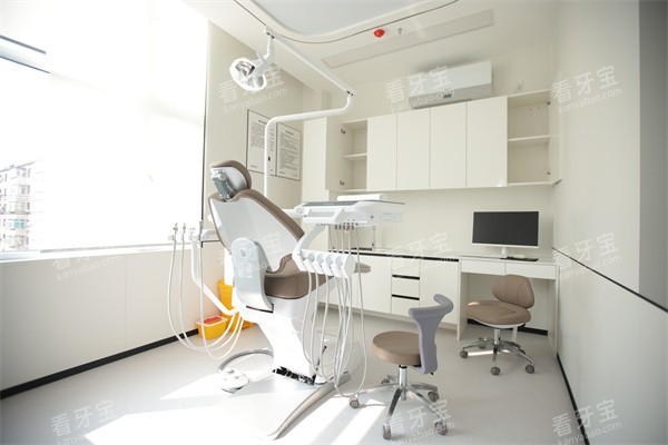 ��ɽ�������Ͽ�ǻ�����һ���