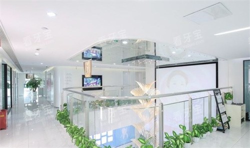 ��ͨ���¿�ǻҽԺ����