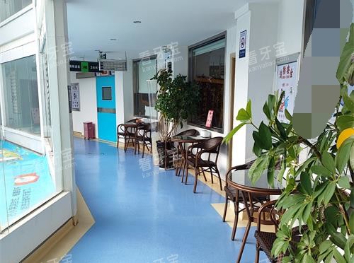 ��ɽ�¿���ǻ�������Ȼ���