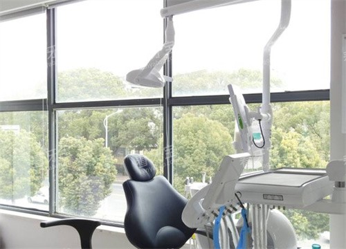 ���������˿�ǻ����