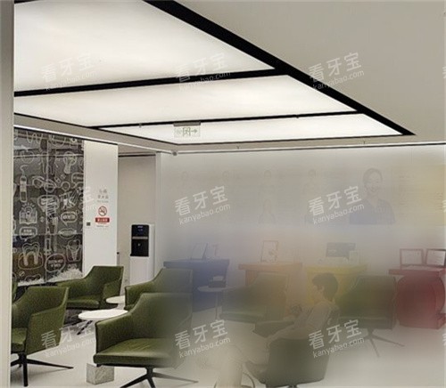 ����ά�ֿ�ǻ��̨��ȴ�����ҽ��չʾ