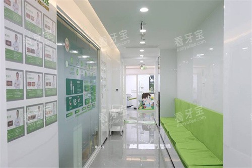 湖州英博口腔走廊环境 湖州英博口腔走廊环境