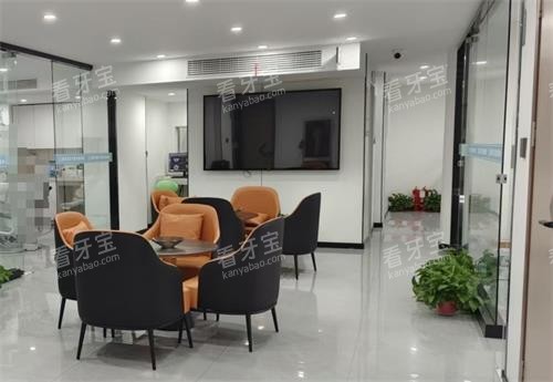 ���������ձ���ǻ�Ӵ���