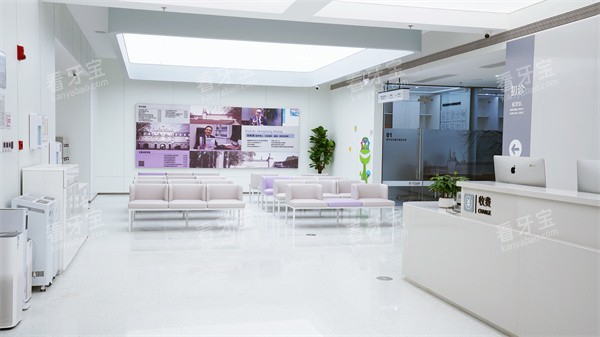 �����̺̿�ǻ�����������һ��