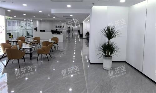 ���հ����ǻ�Ӵ���