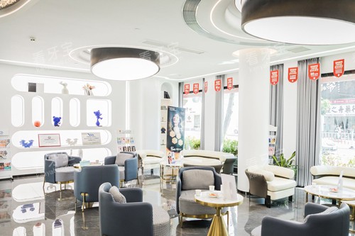 ��ͷ���ӿ�ǻ����ͼ