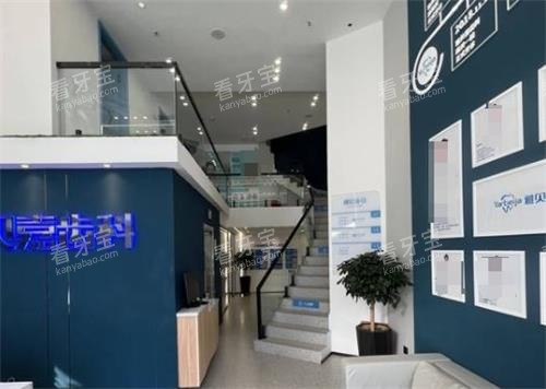 ���ֳ����ű��ο�ǻ¥��