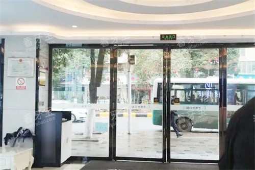 ���������˿�ǻ����