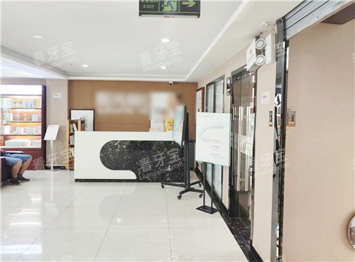 �ȷ��ོ���տ�ǻ�Ⱥ���