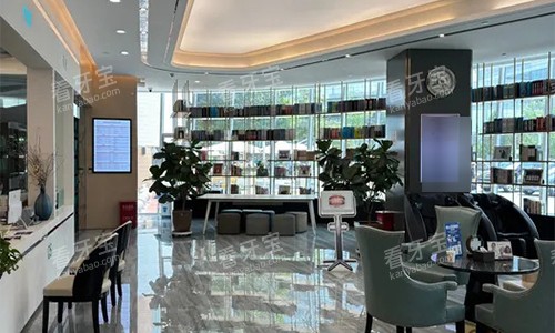 北京劲松口腔望京院大厅区域环境 北京劲松口腔望京院大厅区域环境