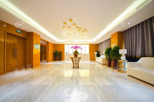 ���ɹź��ͺ��ػ�ҽ��ǻҽԺ����