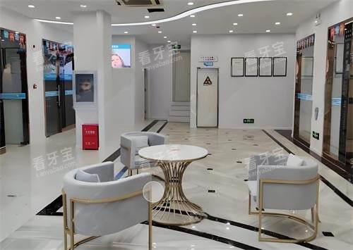 �人��˶��ǻ��Ϣ��