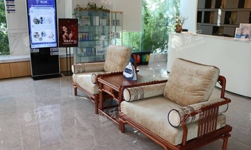 ���ݵ��ʿ�ǻ����ʾ��ͼ