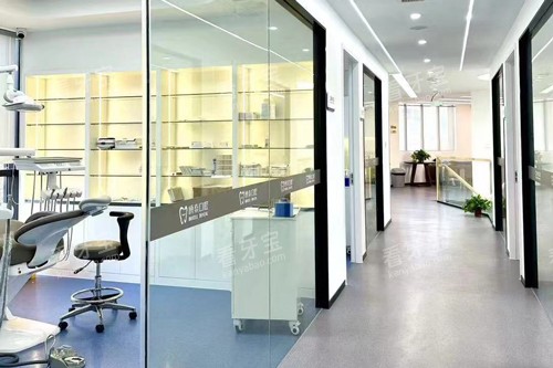 ���ݺ��ɿ�ǻ����ͼ