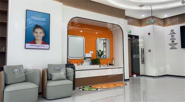 �������ݰ��ǻ�ȴ���