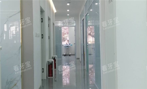 沈阳沪雅口腔走廊图 沈阳沪雅口腔走廊图