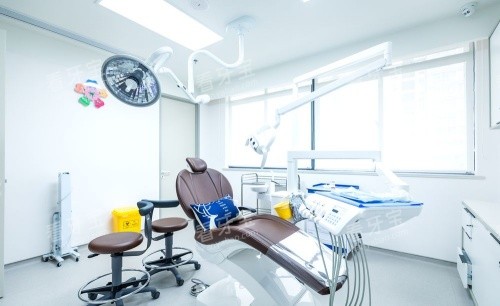 泰州瑞泰口腔牙椅示意图.jpg 泰州瑞泰口腔牙椅示意图.jpg