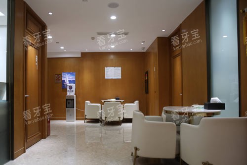 南宁柏乐口腔地址在哪?八家连锁店地址和收费价格,谁能给讲明白