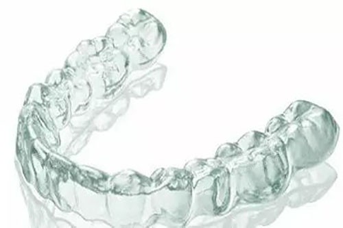 隐形牙套牙齿矫正保持器.jpg 隐形牙套牙齿矫正保持器.jpg