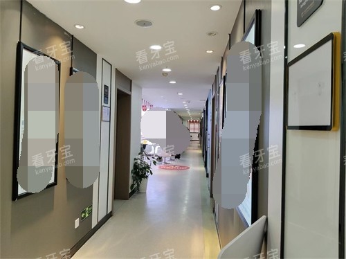 长沙中诺口腔医院走廊环境图 长沙中诺口腔医院走廊环境图
