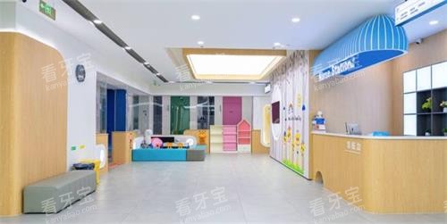 南京六城口腔大厅.png 南京六城口腔大厅.png