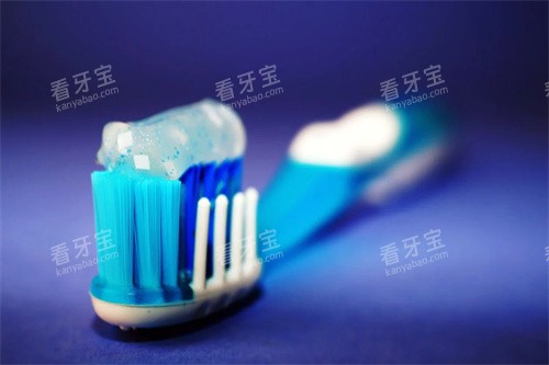 牙齿清洁宣传图.jpg 牙齿清洁宣传图.jpg