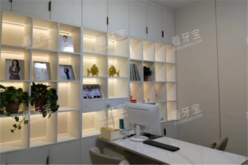 太原小店区雅美口腔人民路店问诊室.jpg 太原小店区雅美口腔人民路店问诊室.jpg