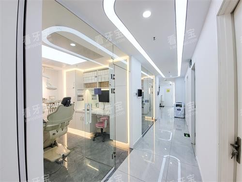 北京维恩口腔(海淀店)走廊环境.jpg 北京维恩口腔(海淀店)走廊环境.jpg