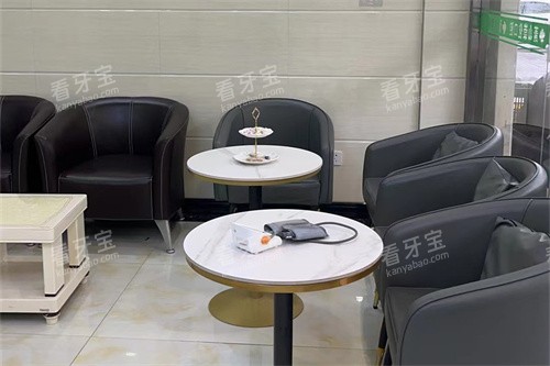 杭州崇化口腔诊所休息区.jpg 杭州崇化口腔诊所休息区.jpg