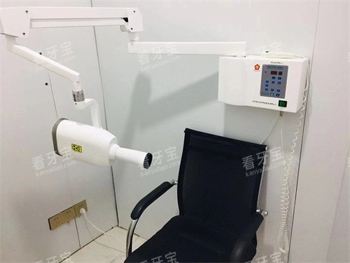 �����ɻ���ǻCTͼ.jpg