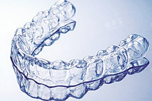 隐形矫治器实物示意图.jpg 隐形矫治器实物示意图.jpg