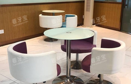 杭州紫金港湾口腔大厅休息区.jpg 杭州紫金港湾口腔大厅休息区.jpg