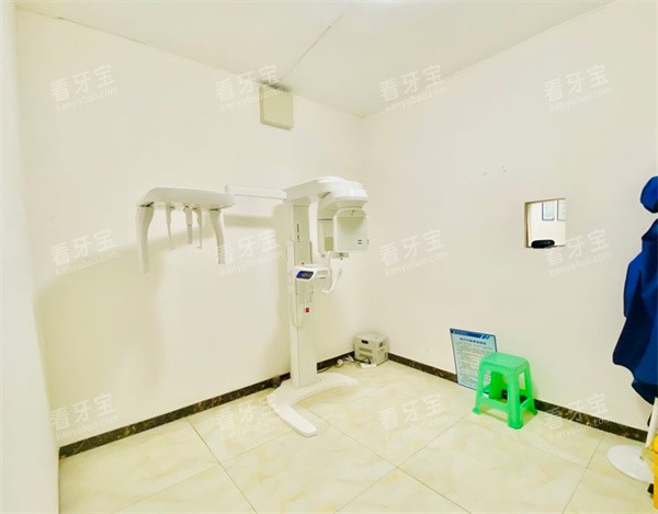 自贡华医口腔医院CT室.jpg 自贡华医口腔医院CT室.jpg