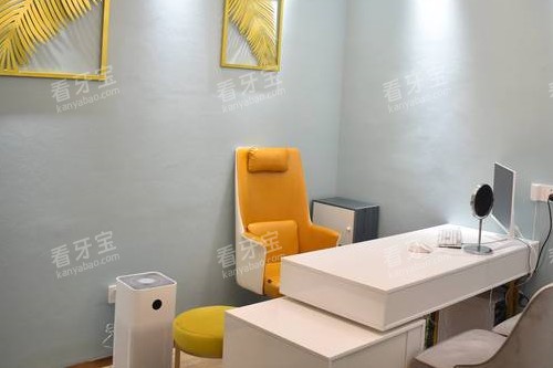 雅安鑫西华口腔方案室.jpg 雅安鑫西华口腔方案室.jpg