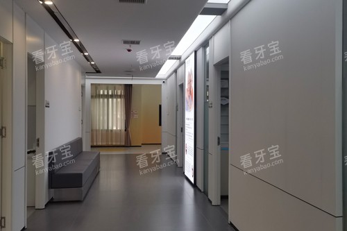 泸州牙博士口腔走廊图.jpg 泸州牙博士口腔走廊图.jpg