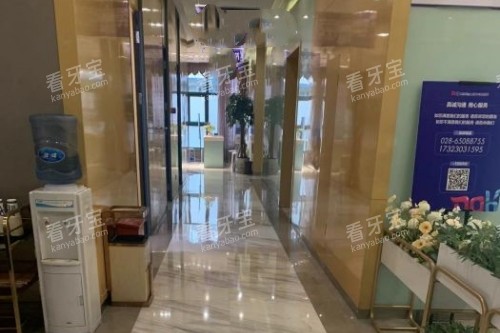 成都铜雀台整形走廊.jpg 成都铜雀台整形走廊.jpg