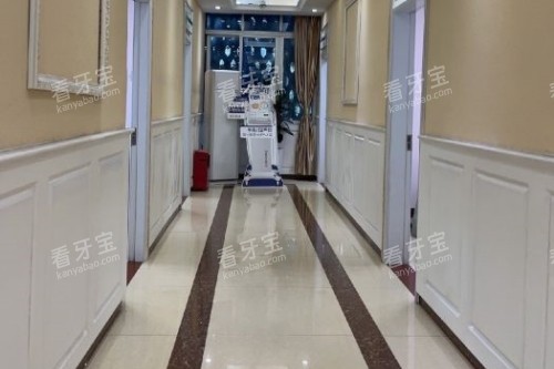 广州广大整形医院走廊.jpg 广州广大整形医院走廊.jpg