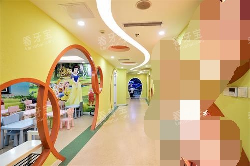德州可恩口腔儿童游乐区.jpg 德州可恩口腔儿童游乐区.jpg