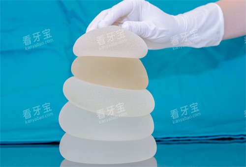 隆胸硅胶假体图.jpg 隆胸硅胶假体图.jpg