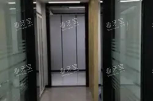 黄石阳光口腔走廊.jpg 黄石阳光口腔走廊.jpg