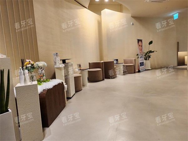韩国希瑞特皮肤科等待区.jpg 韩国希瑞特皮肤科等待区.jpg