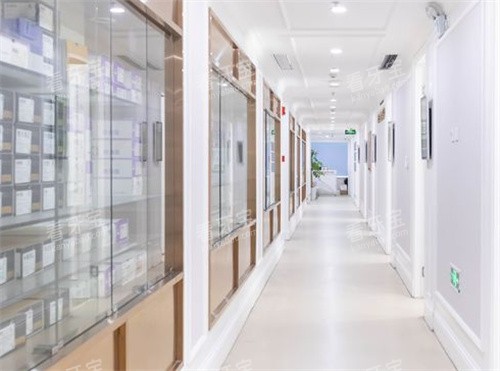 深圳登特口腔走廊.jpg 深圳登特口腔走廊.jpg