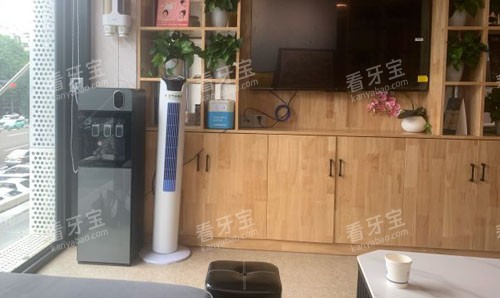 广州博德美加口腔入口环境实拍图.jpg 广州博德美加口腔入口环境实拍图.jpg